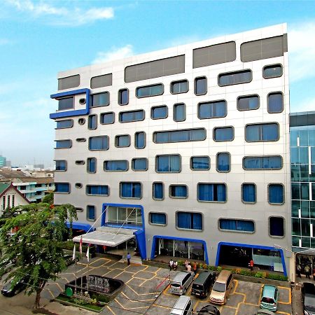 Karibia Boutique Hotel Medan Exterior foto