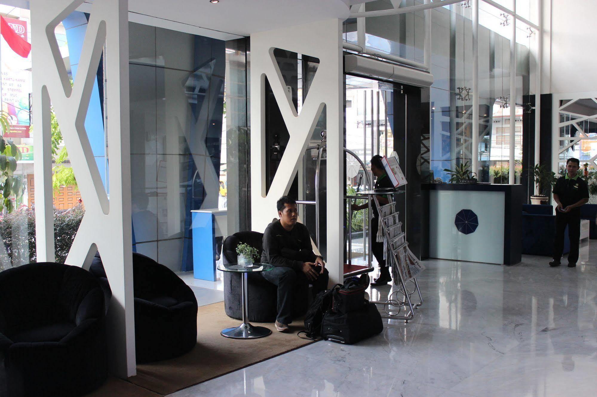 Karibia Boutique Hotel Medan Exterior foto